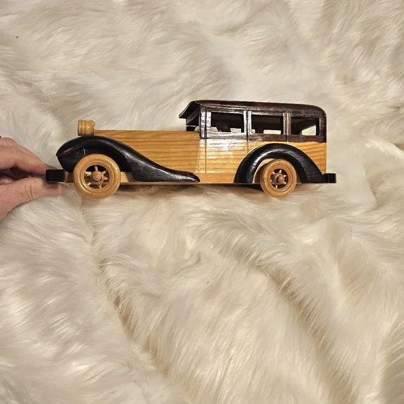 Heritage Mint Ltd. 12" Pine Wooden Wagon - Picture 5 of 11